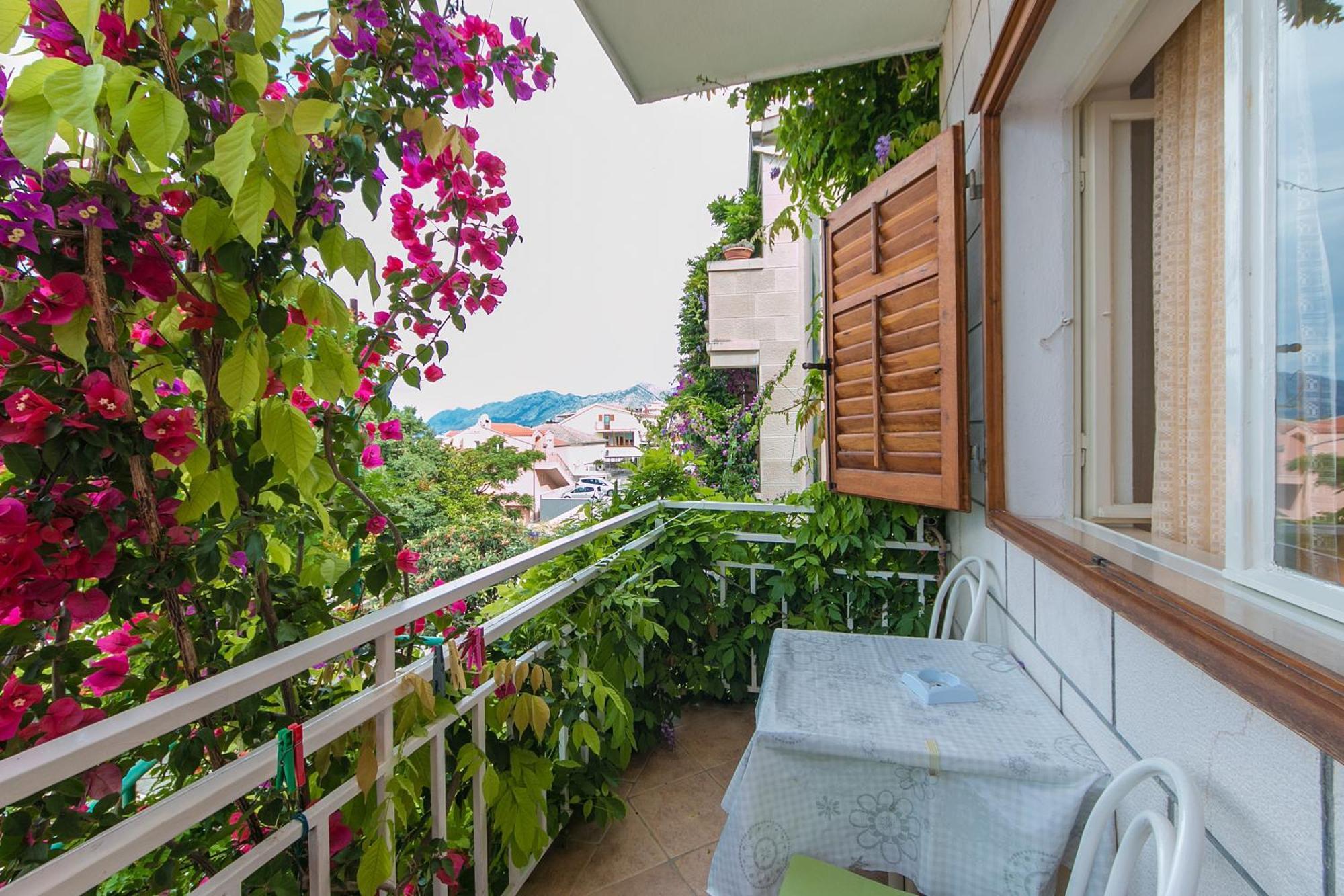 Apartments And Rooms By The Sea Brela, Makarska - 2752 Exterior foto